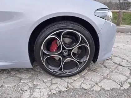 Photo 12 Alfa Romeo Giulia  2.2 JTD 190ch Sprint AT8 MY22