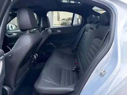 Photo 9 Alfa Romeo Giulia  2.2 JTD 190ch Sprint AT8 MY22