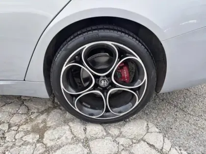 Photo 10 Alfa Romeo Giulia  2.2 JTD 190ch Sprint AT8 MY22