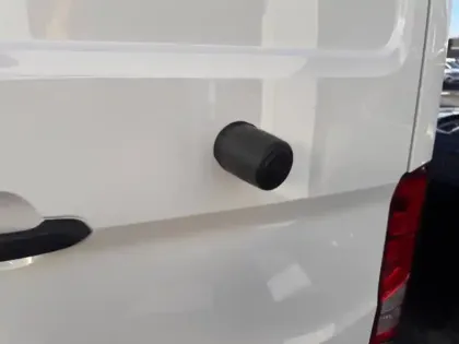 Photo 8 Volkswagen Crafter  Fg 35 L3H3 2.0 TDI 177ch Business Traction BVA8