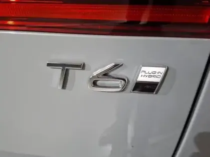 Photo 6 Volvo Xc60  T6 Hybride Rechargeable 350ch Start Geartronic 8 AWD