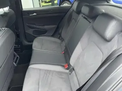 Photo 7 Volkswagen Golf  1.5 eTSI OPF 150ch Style DSG7