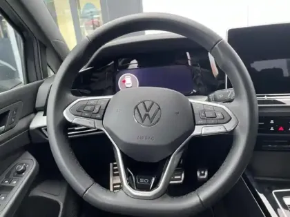 Photo 9 Volkswagen Golf  1.5 eTSI OPF 150ch Style DSG7