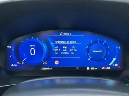 Photo 10 Ford Focus  1.0 EcoBoost 125ch Titanium X Business