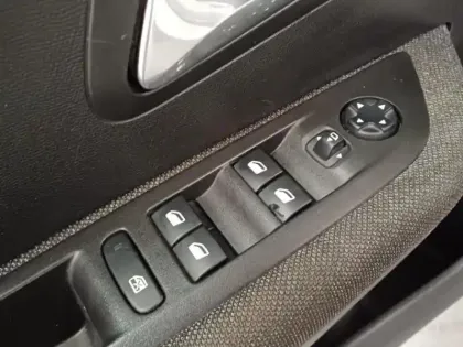 Photo 13 Peugeot 208  1.2 PureTech 75ch S&S Style