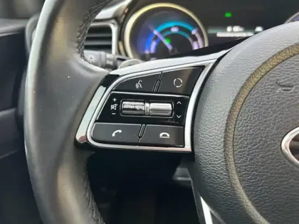 Photo 10 Kia Xceed  1.6 GDi 105ch + Plug-In 60.5ch Active DCT6