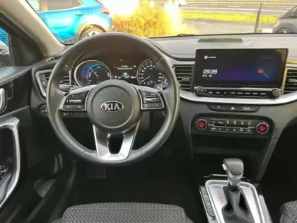 Photo 8 Kia Xceed  1.6 GDi 105ch + Plug-In 60.5ch Active DCT6