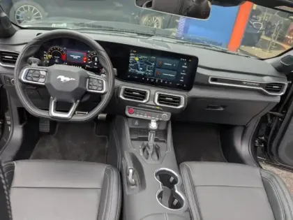 Photo 13 Ford Mustang Gén. VII Ph1 GT 2