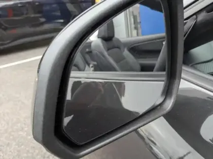 Photo 7 Ford Mustang Gén. VII Ph1 GT 2