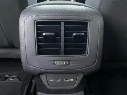 Photo 14 Volkswagen T-roc  1.0 TSI 116ch VW Edition