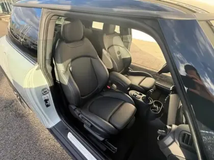 Photo 6 Mini Mini  Cooper SE 184ch Edition Premium BVA 5CV