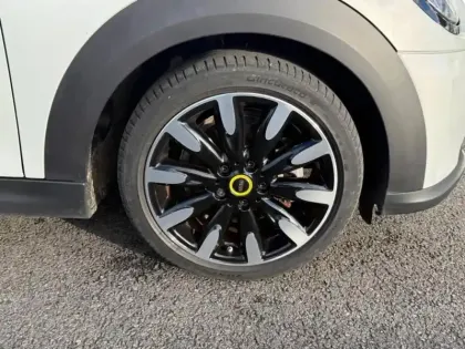 Photo 8 Mini Mini  Cooper SE 184ch Edition Premium BVA 5CV