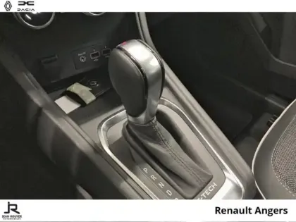 Photo 5 Renault Captur  1.6 E-Tech hybride 145ch Intens -21