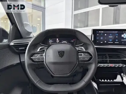 Photo 6 Peugeot 208  1.2 Hybrid 110ch Allure e-DCS6