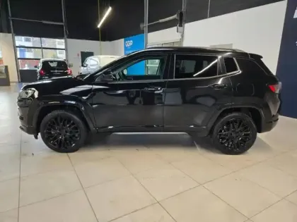 Photo 9 Jeep Compass  1.3 Turbo T4 240ch PHEV 4xe S AT6 eAWD