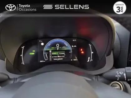 Photo 13 Toyota Yaris  Cross 116h Design MC24