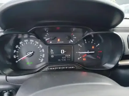 Photo 14 Citroën C3  1.2 PureTech 110ch S&S Shine 120-123g