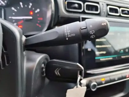 Photo 13 Citroën C3  1.2 PureTech 110ch S&S Shine 120-123g