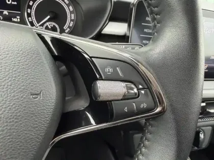 Photo 13 Skoda Fabia  1.0 MPI 80ch Ambition