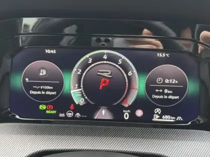 Photo 14 Volkswagen Golf  1.5 eTSI EVO2 150ch R-Line Edition DSG7