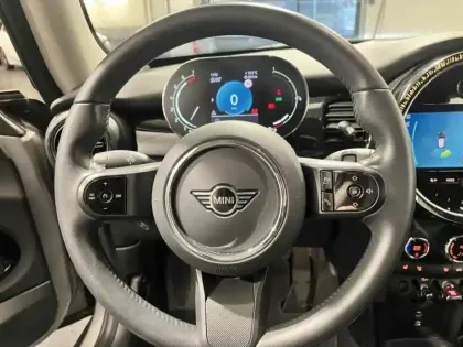 Photo 5 Mini Mini  Cooper 136ch  Edition Camden BVA7