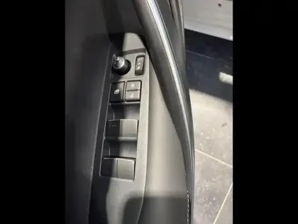 Photo 13 Toyota Corolla  Touring Spt 1.8 140ch Design MY24