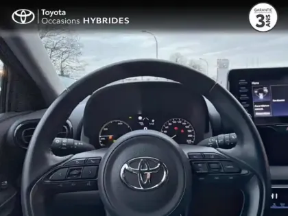 Photo 12 Toyota Yaris  116h Dynamic 5p MY22