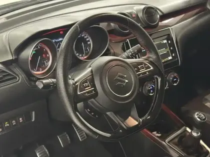 Photo 12 Suzuki Swift  1.4 Boosterjet Hybrid 129ch Sport