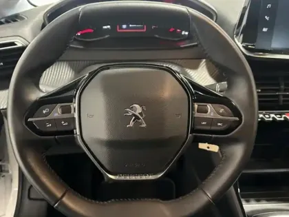 Photo 14 Peugeot 208  1.2 PureTech 100ch S&S Style 118g