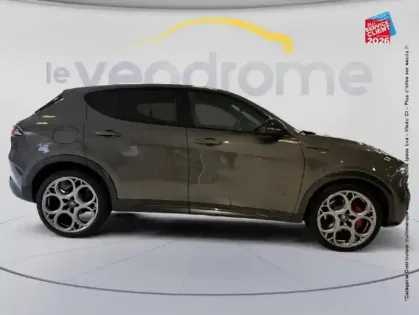 Photo 18 Alfa Romeo Tonale  1.5 Hybrid 130ch Edizione Speciale TCT