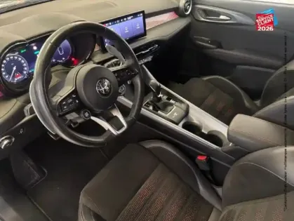 Photo 14 Alfa Romeo Tonale  1.5 Hybrid 130ch Edizione Speciale TCT