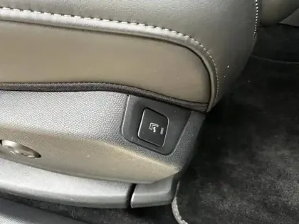 Photo 13 DS DS 7  Crossback E-TENSE 4x4 300ch Rivoli