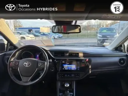 Photo 7 Toyota Auris  1.2 Turbo 116ch Design