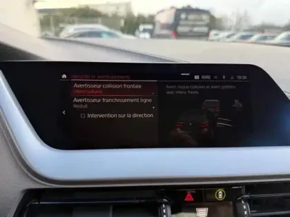 Photo 12 BMW Serie 1 Série 1 116iA 109ch Business Design DKG7