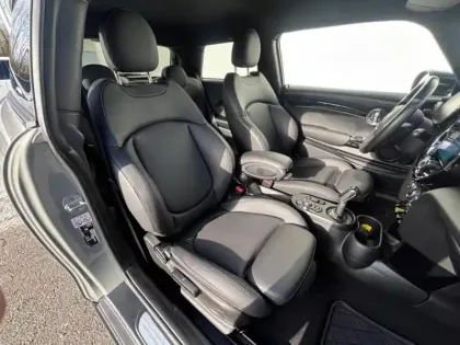 Photo 6 Mini Mini  Cooper SE 184ch Edition Premium BVA 5CV