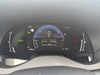 Photo 5 Toyota Yaris  116h Design 5p MY25