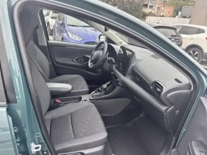 Photo 11 Toyota Yaris  116h Design 5p MY25