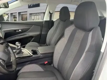 Photo 8 Peugeot 3008  1.2 PureTech 130ch Allure S&S