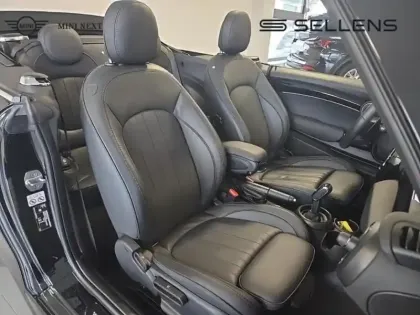 Photo 8 Mini Mini Cabrio Cooper S 178ch Edition Premium Plus BVA7