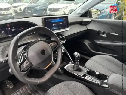 Photo 14 Peugeot 208  1.2 PureTech 100ch S&S Allure