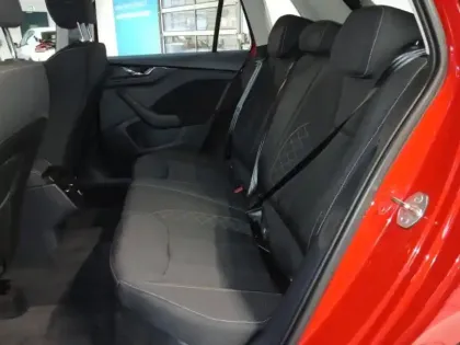 Photo 13 Skoda Kamiq  1.0 TSI Evo 110ch Ambition