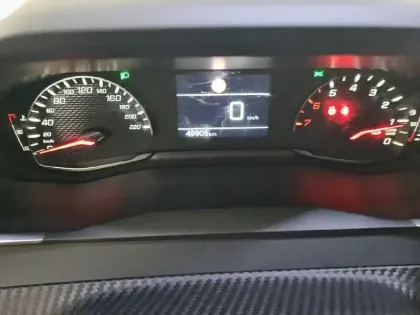 Photo 69 Peugeot 208  PureTech 100 S&S BVM6