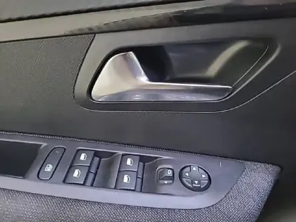 Photo 59 Peugeot 208 Gén. II Ph2 Active 5