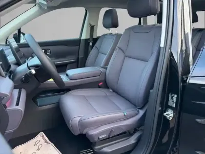 Photo 10 Leapmotor C10  REEV 28.4 kWh - 158 kW