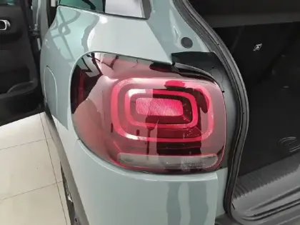 Photo 16 Citroën C3 Aircross  PureTech 110 S&S BVM6