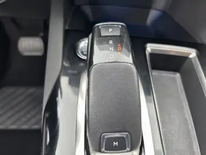 Photo 13 Peugeot 3008  Puretech 130ch S&S EAT8