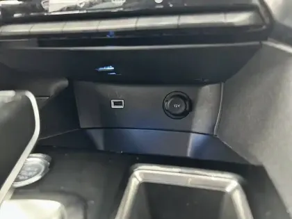 Photo 20 Peugeot 3008  Puretech 130ch S&S EAT8