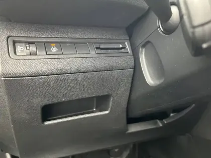 Photo 18 Peugeot 3008  Puretech 130ch S&S EAT8