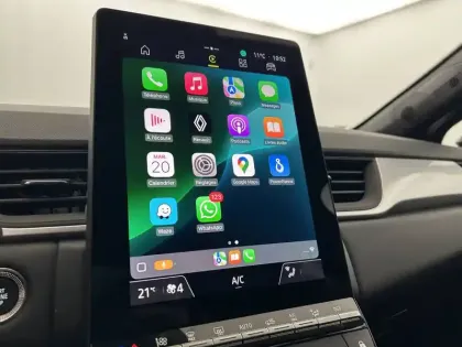 Photo 23 Renault Symbioz  E-Tech full hybrid 145