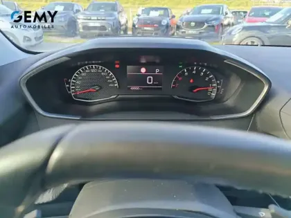 Photo 19 Peugeot 208  PureTech 100 S&S EAT8